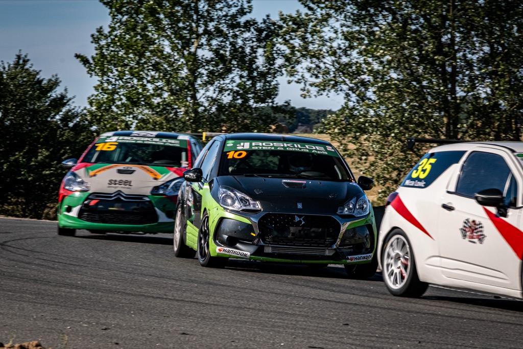 Oliver Larsen dominerede DS3 Cup på Ring Djursland.
(Foto: DS3 Cup - Grippo)